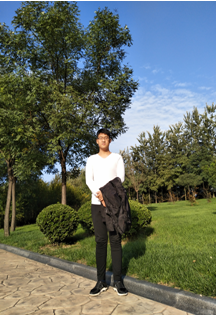 李彦良,2013级空中乘务专业。现于beat365体育官方网站攻读硕士研究生学位。四年学习,感谢学校提供的良好环境,感谢老师的谆谆教导。 予学弟学妹语:或为工作难求,或为深造苦闷,亦或茫茫不知所措,请一定相信,阳光总在风雨后,首要坚定目标,次要持续努力,忌朝三暮四,如此方能实现自身理想。